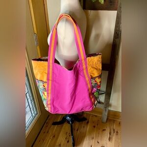 💥Vera Bradley large jazzy blooms canvas bag💥